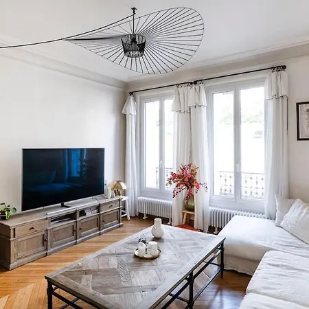 Avec Jardin Apartament *